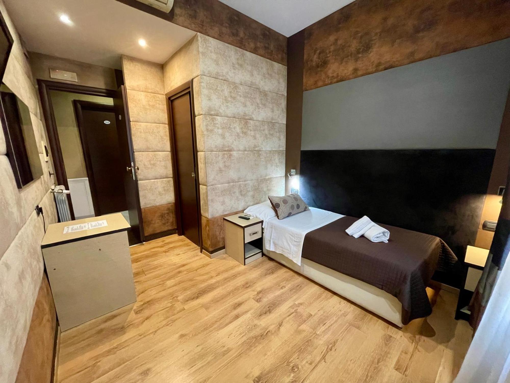 Blue Suite Vatican Guesthouse ローマ エクステリア 写真