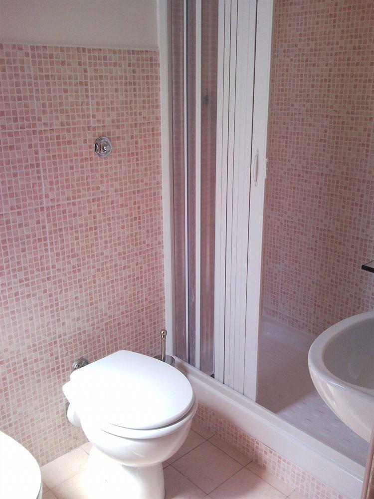 Blue Suite Vatican Guesthouse ローマ エクステリア 写真