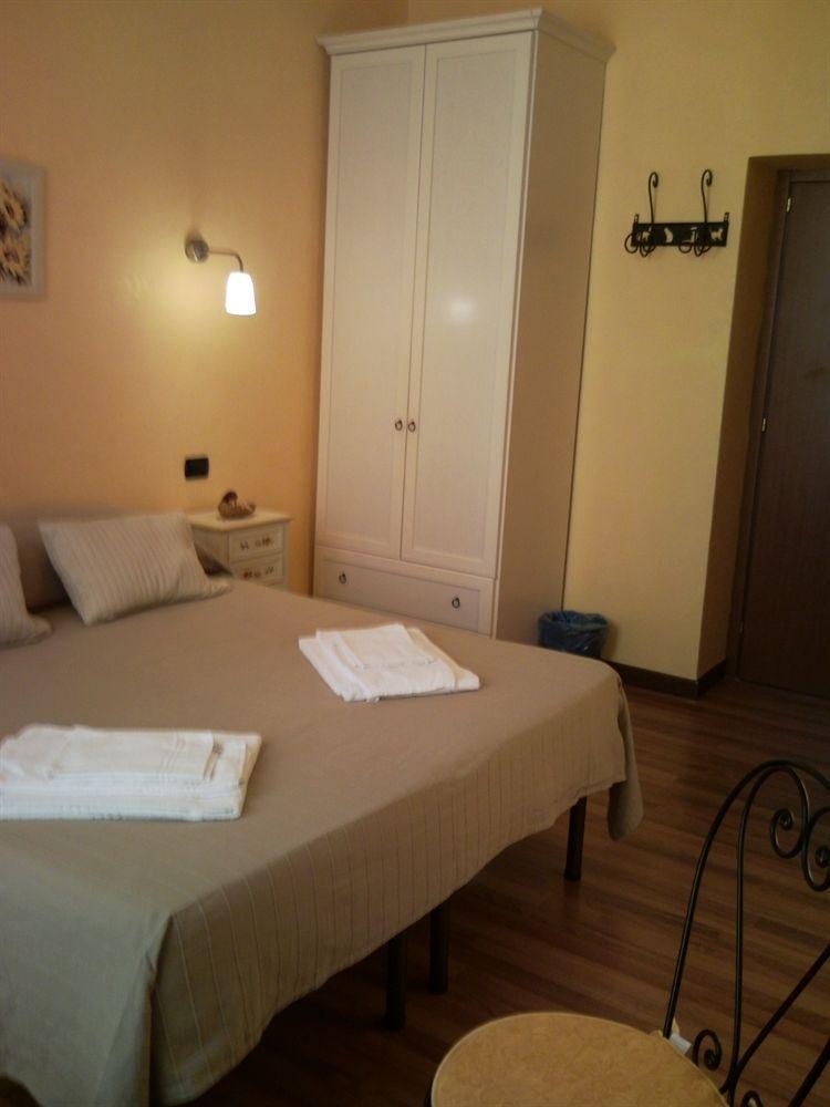 Blue Suite Vatican Guesthouse ローマ エクステリア 写真