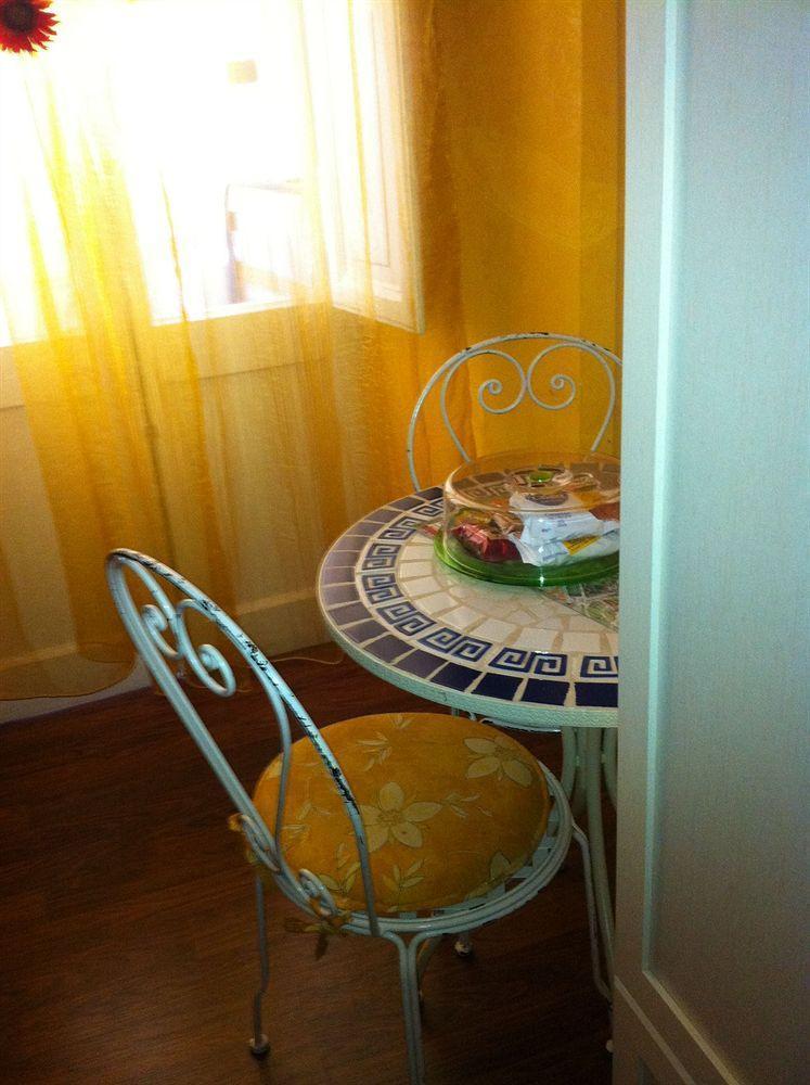 Blue Suite Vatican Guesthouse ローマ エクステリア 写真