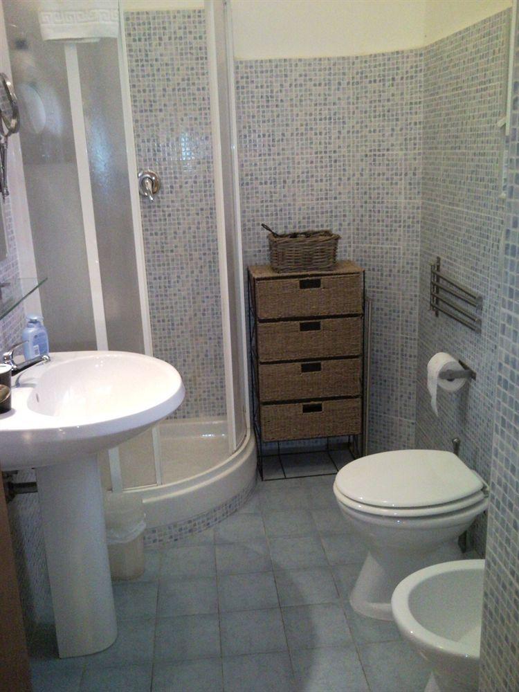 Blue Suite Vatican Guesthouse ローマ エクステリア 写真